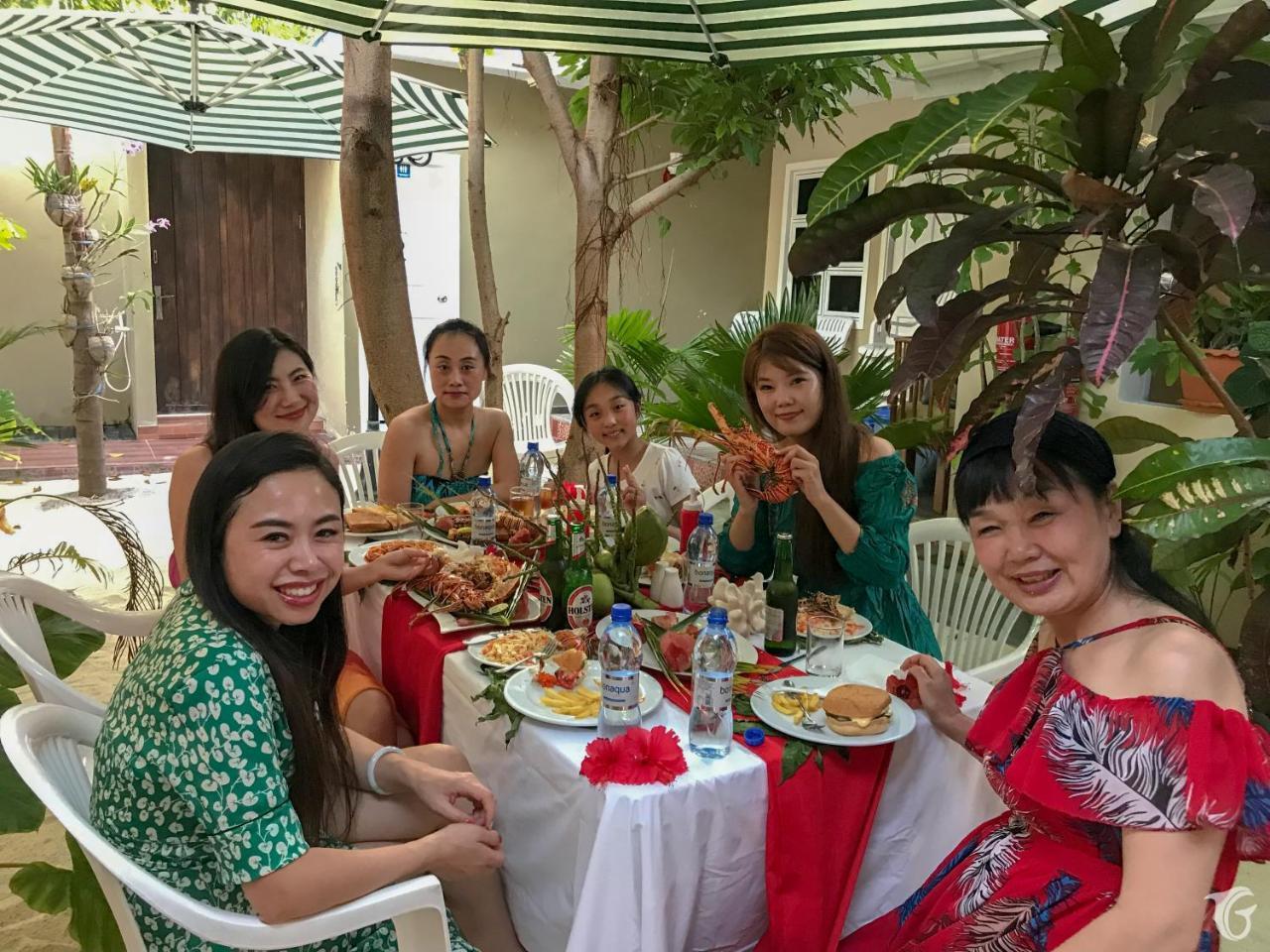 Ukulhas Gunbaru Inn מראה חיצוני תמונה